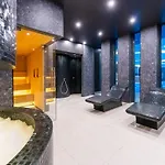 Lux Tukan B004, Polanki Aqua - شقة