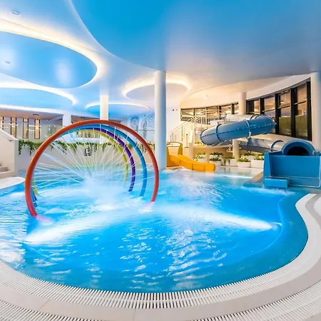 Lux Tukan B004, Polanki Aqua - דירה