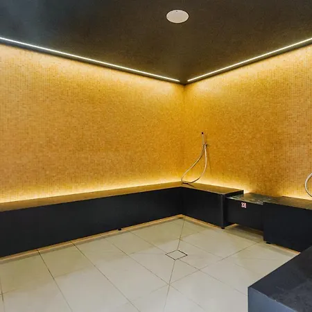 Lux Tukan B004, Polanki Aqua - דירה קולובז'ג